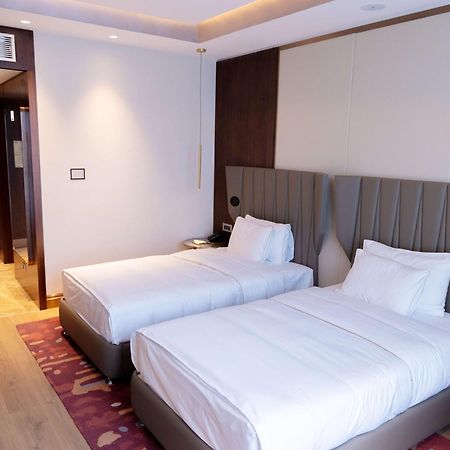 Hilton Samarkand Regency Εξωτερικό φωτογραφία